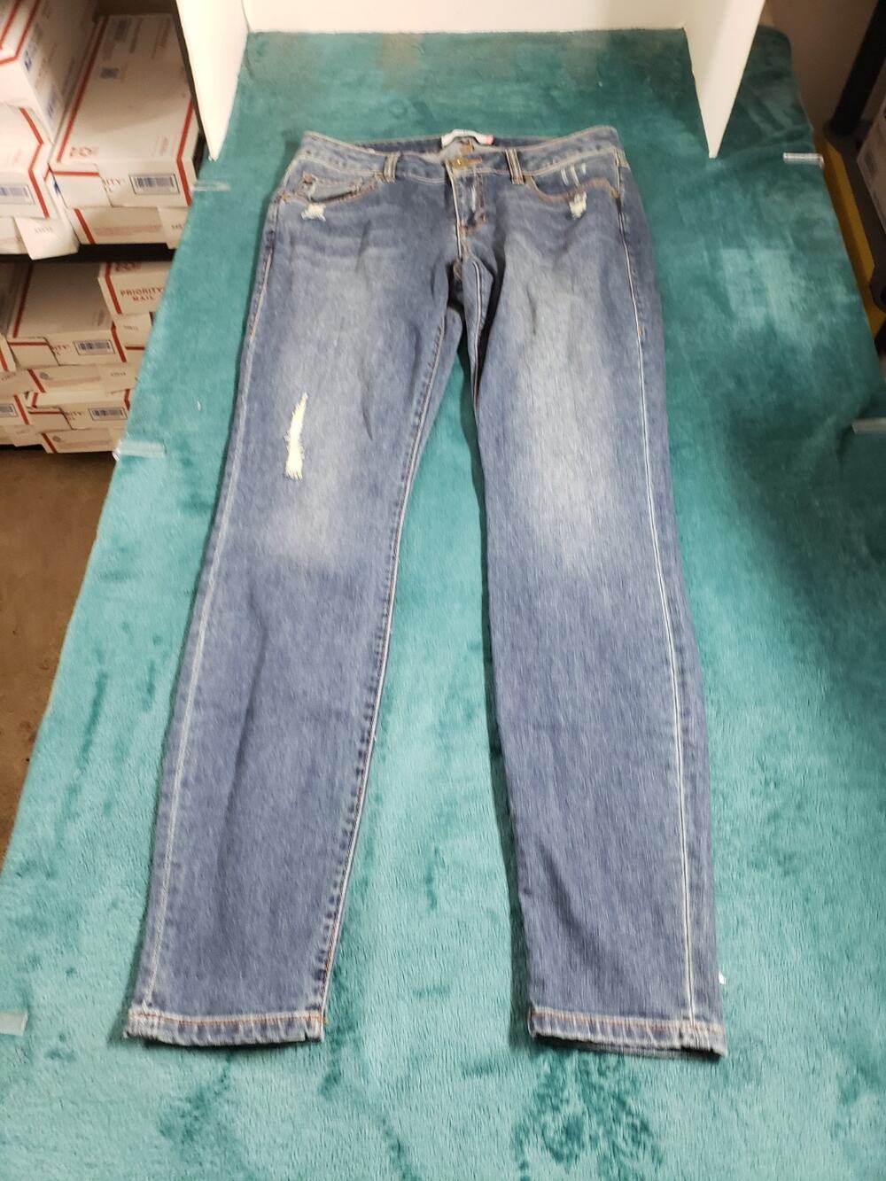Cabi Jeans Size 6 Womens Blue Pants Stretch Denim Ladies Mid Rise Skinny